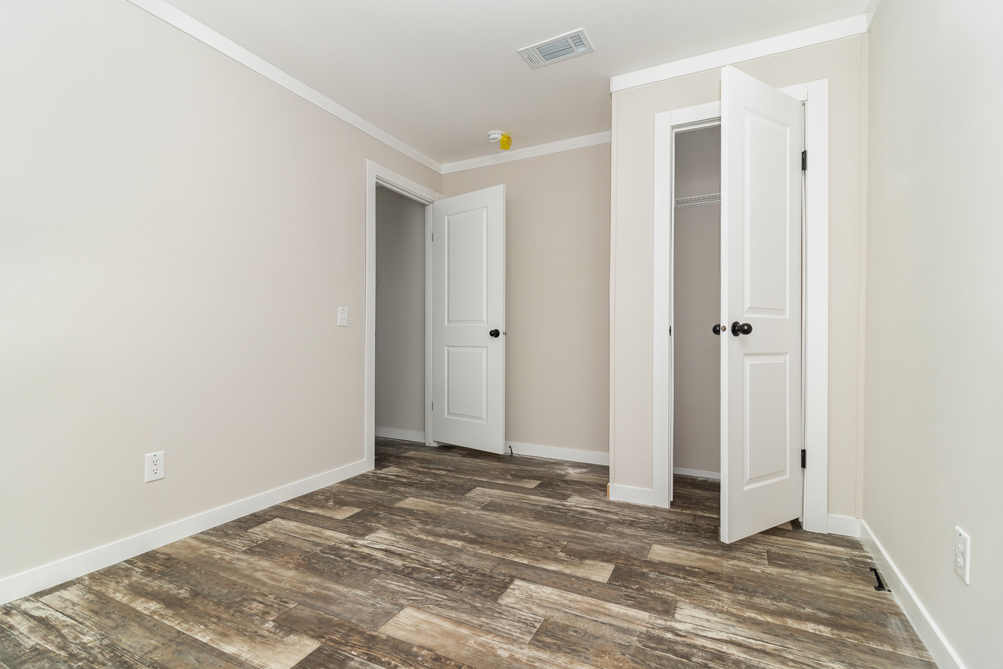 Energy efficient mobile home with financing in Ohio