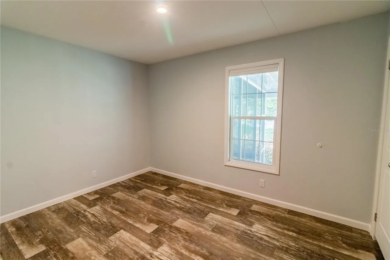 Family sized single wide home in 