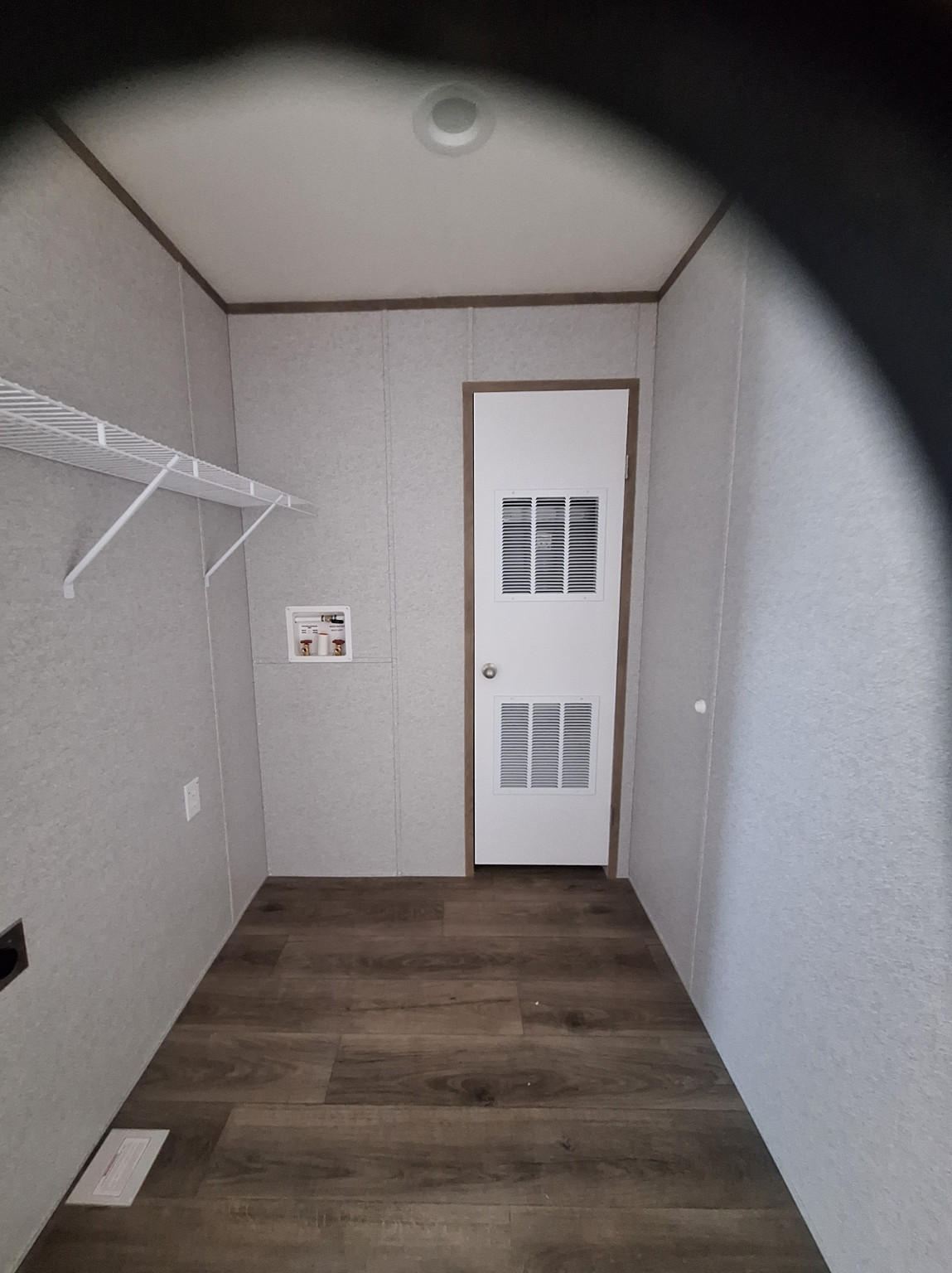 Modern mobile home with financing in 
