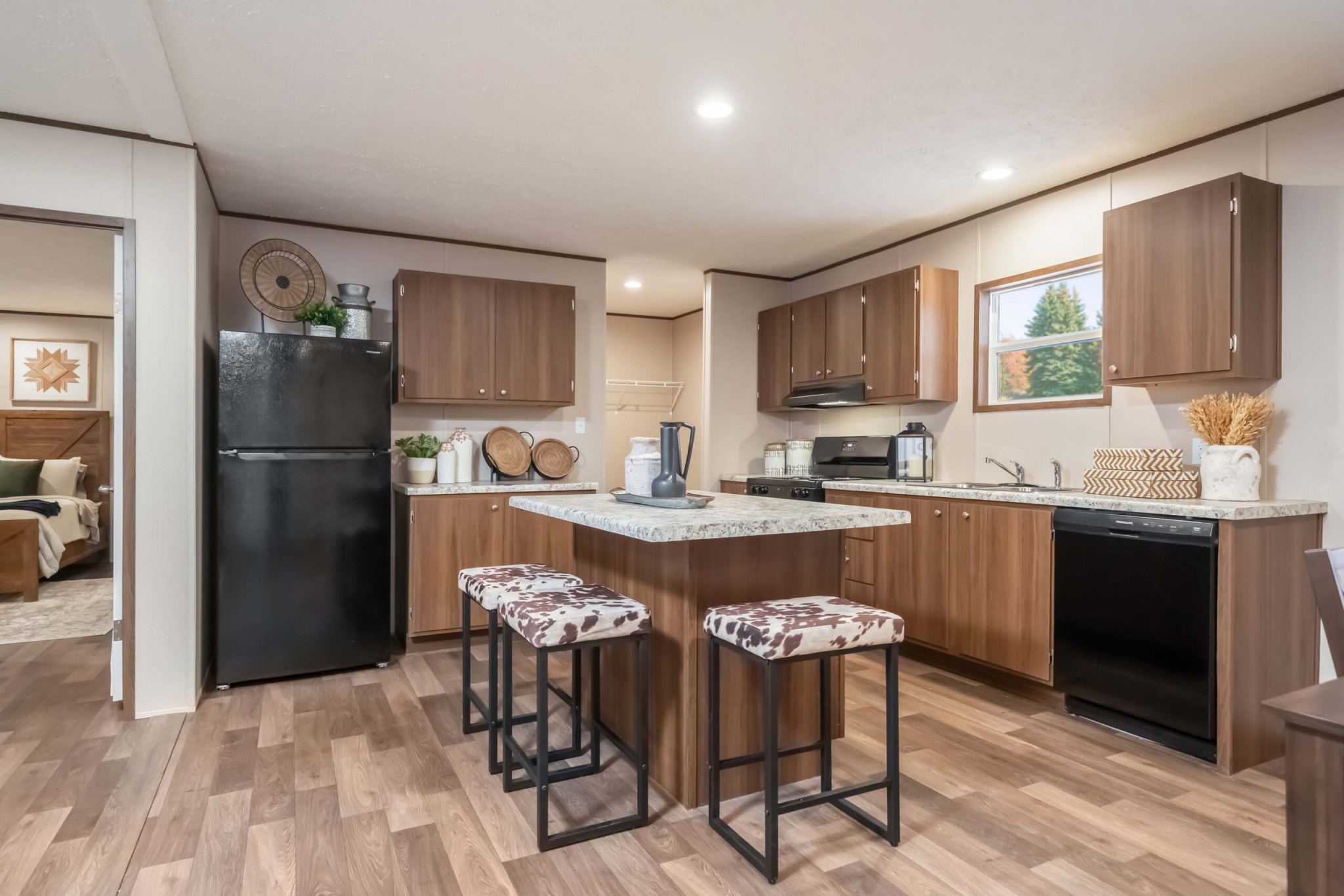 Farmhouse double wide home in 