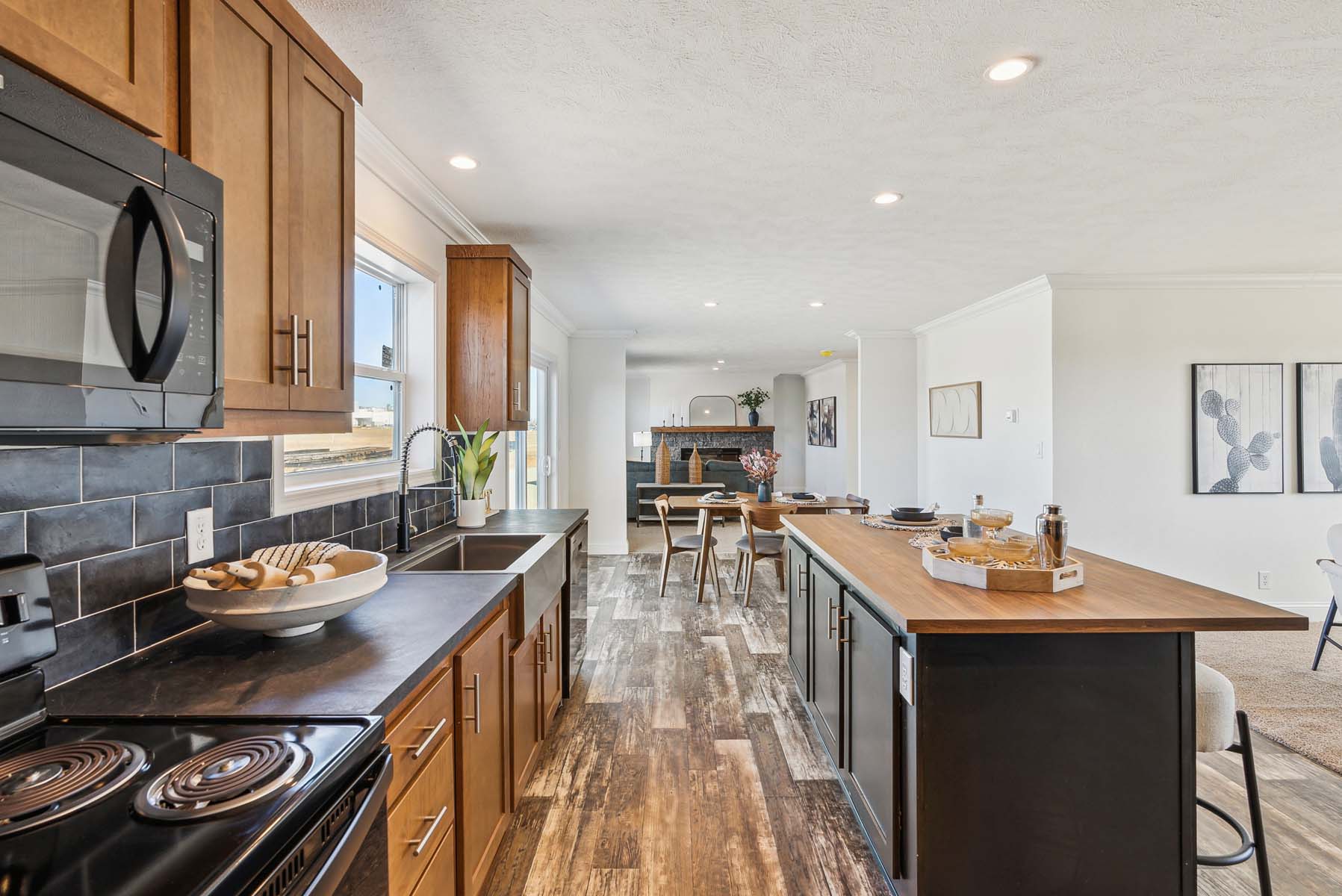 New off-grid home in 