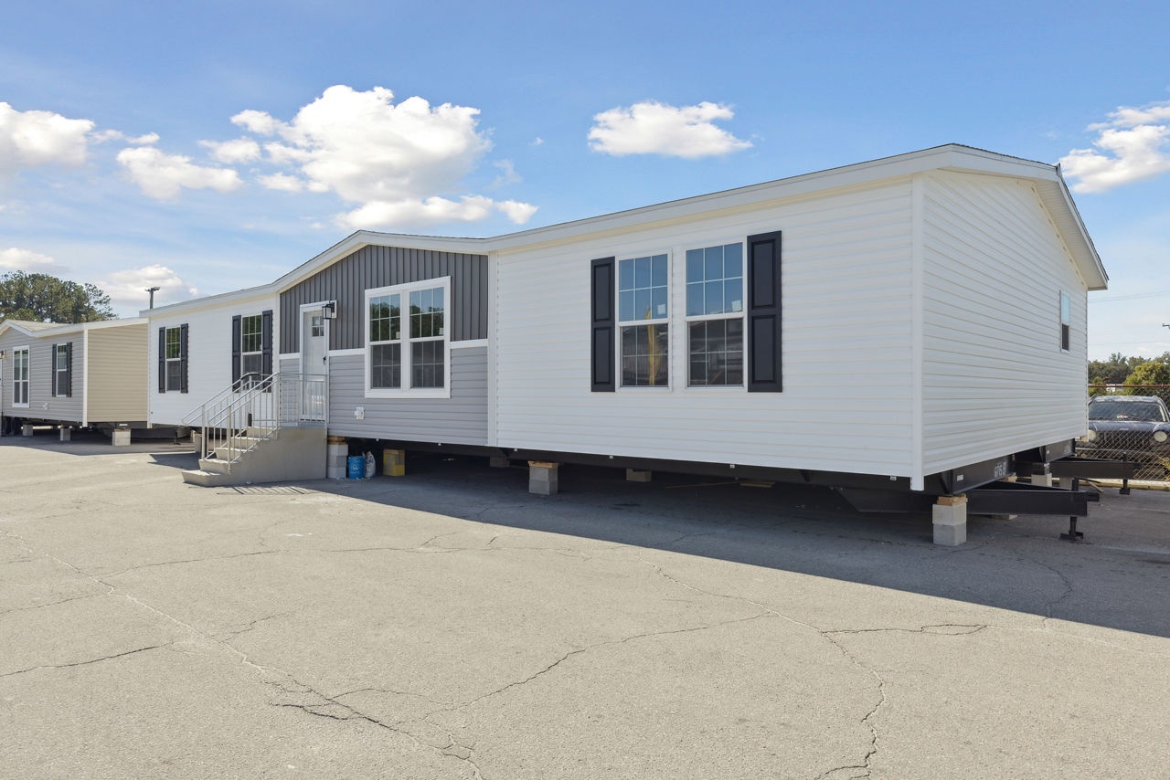 Energy efficient tiny home in