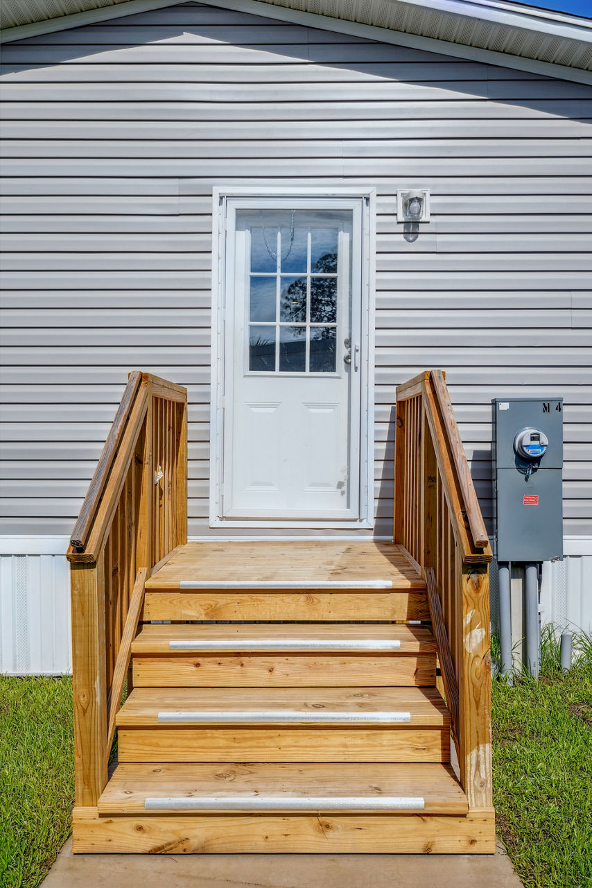 Move-in ready prefab home in 