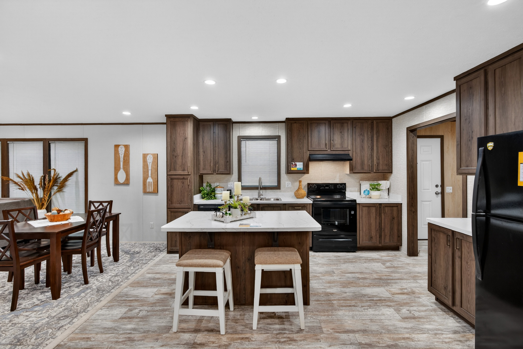 Energy efficient land-home package in 