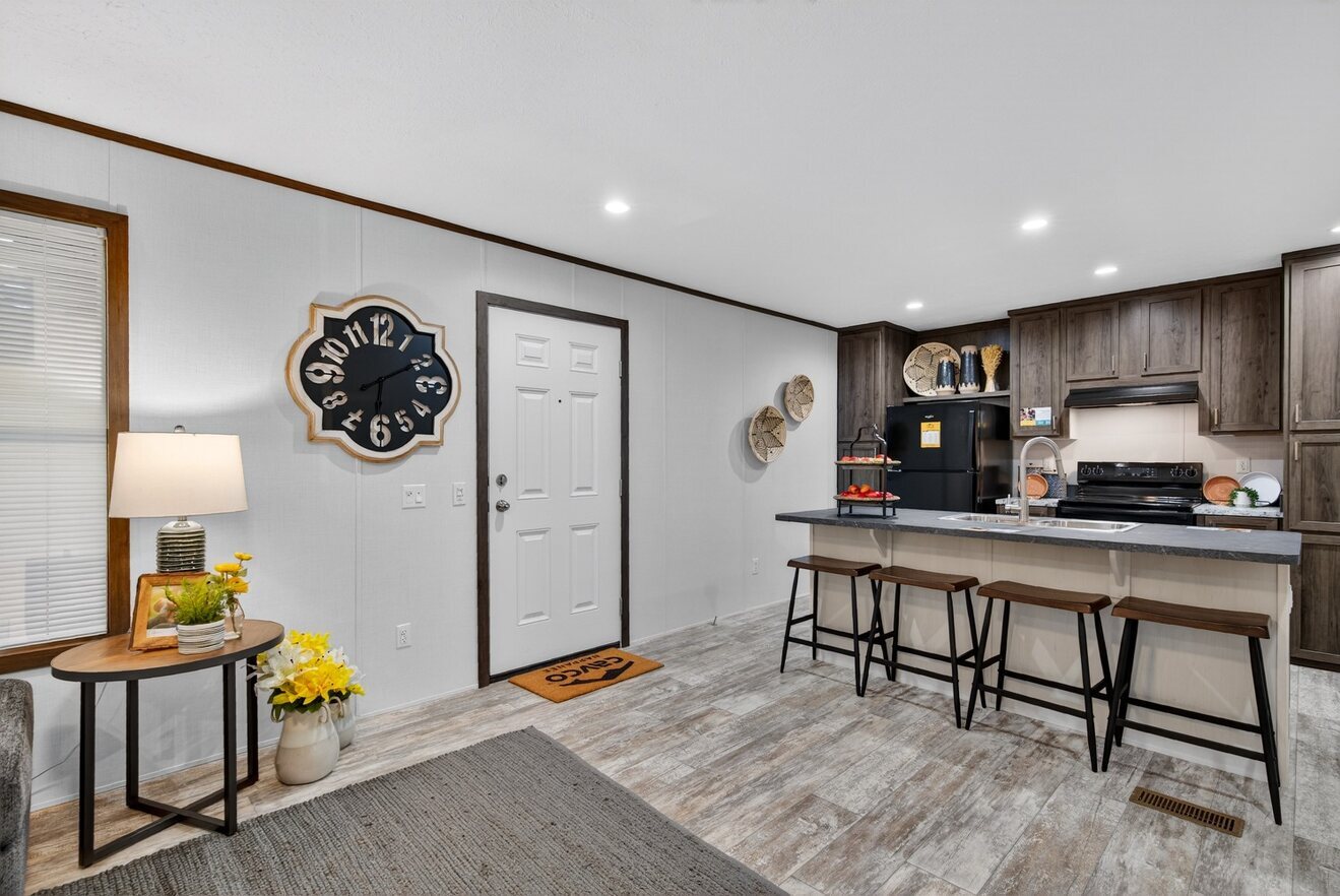 Energy efficient mobile home with financing in 