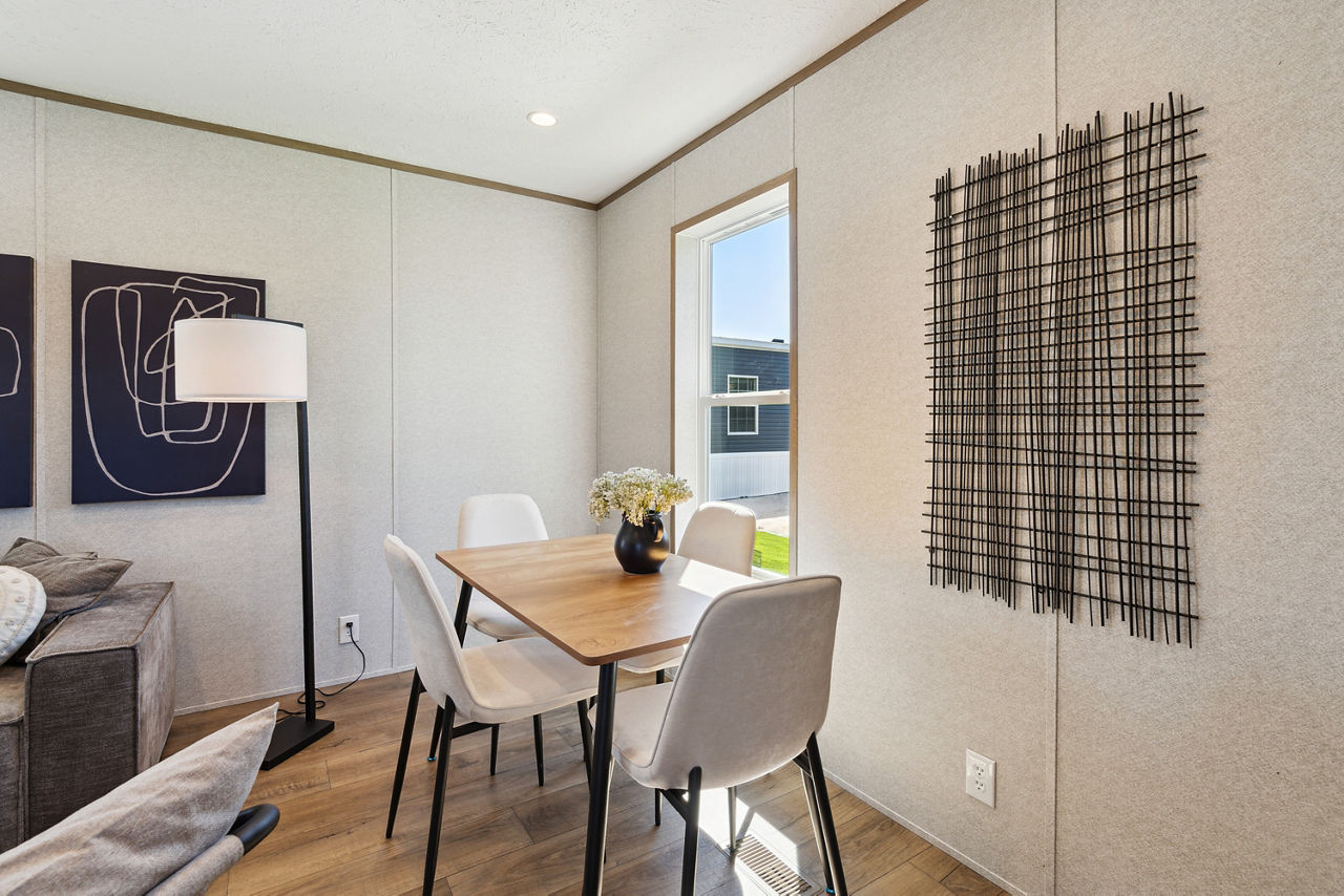Move-in ready mobile home with financing in 