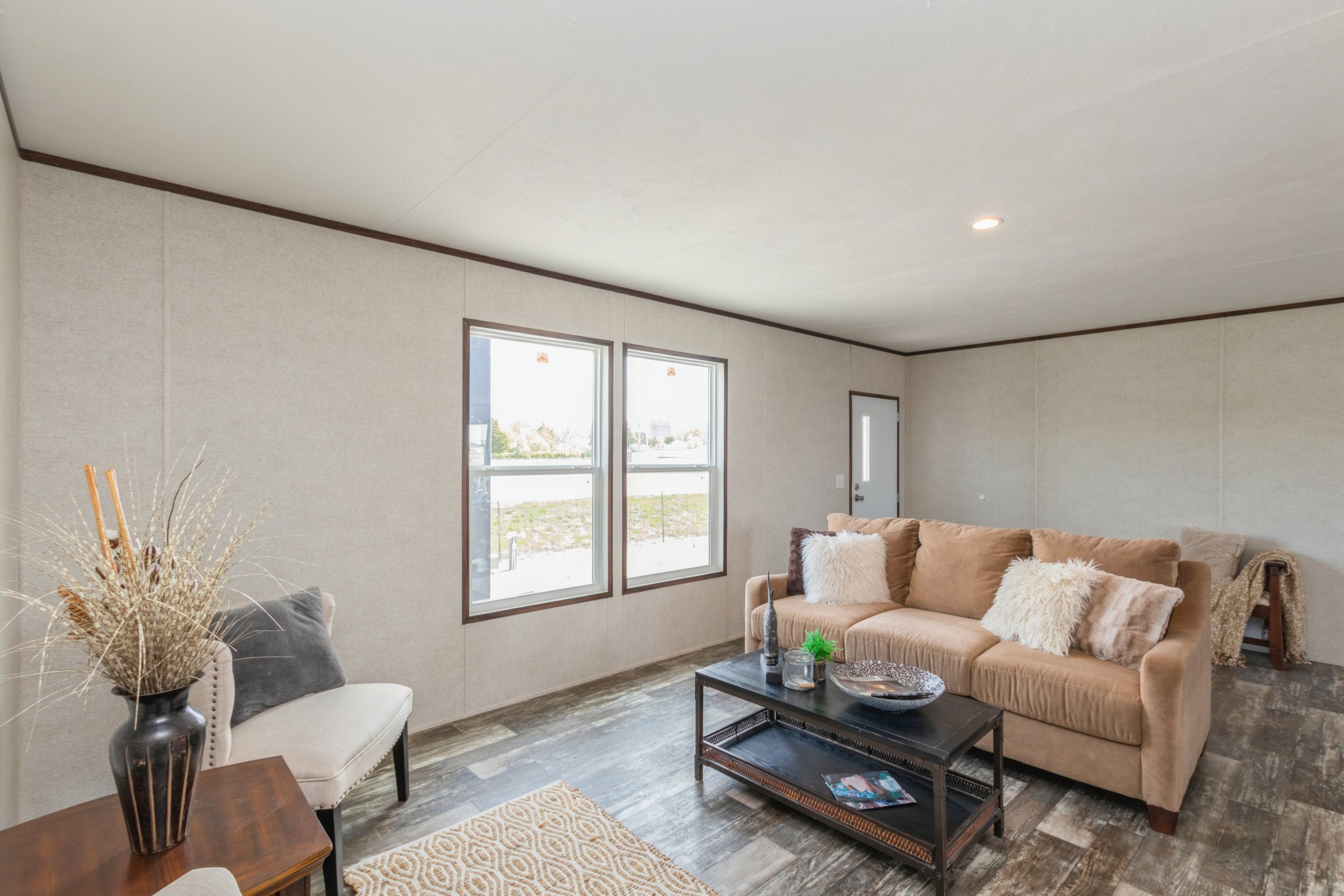 Family sized double wide home in 