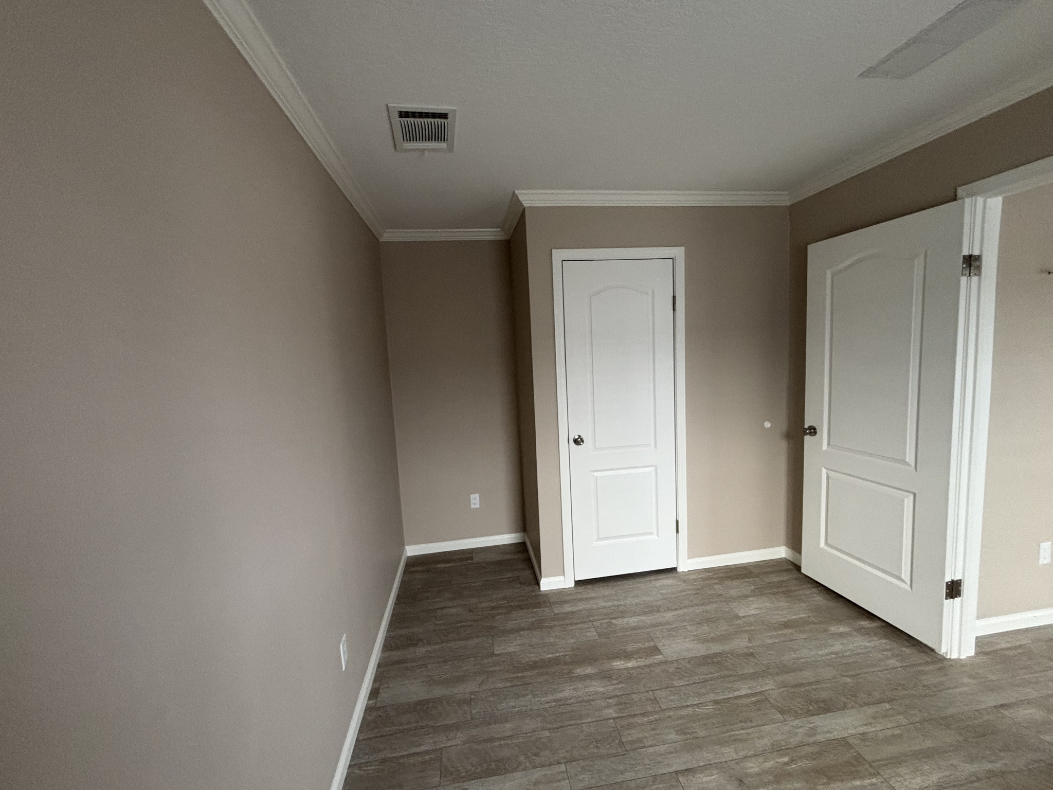 Family sized mobile home with financing in 