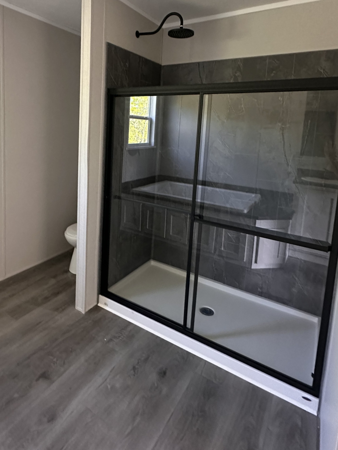 Move-in ready prefab home in 