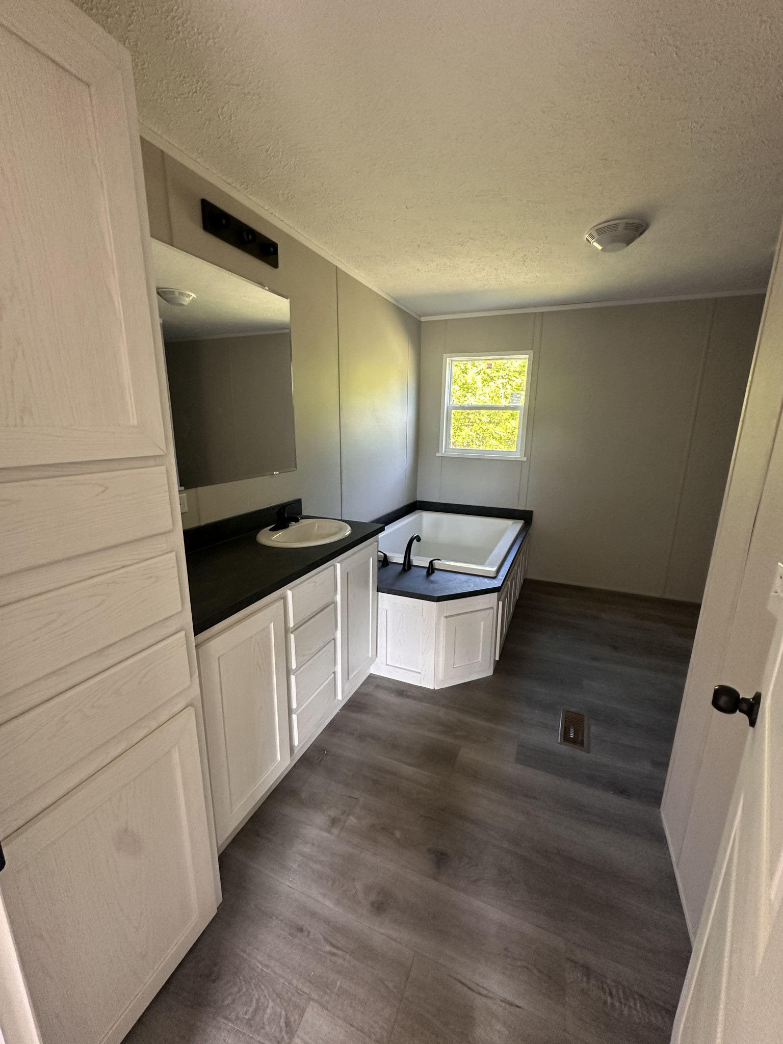 Factory direct tiny home in 