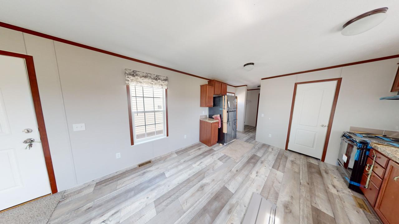 Move-in ready mobile home with financing in