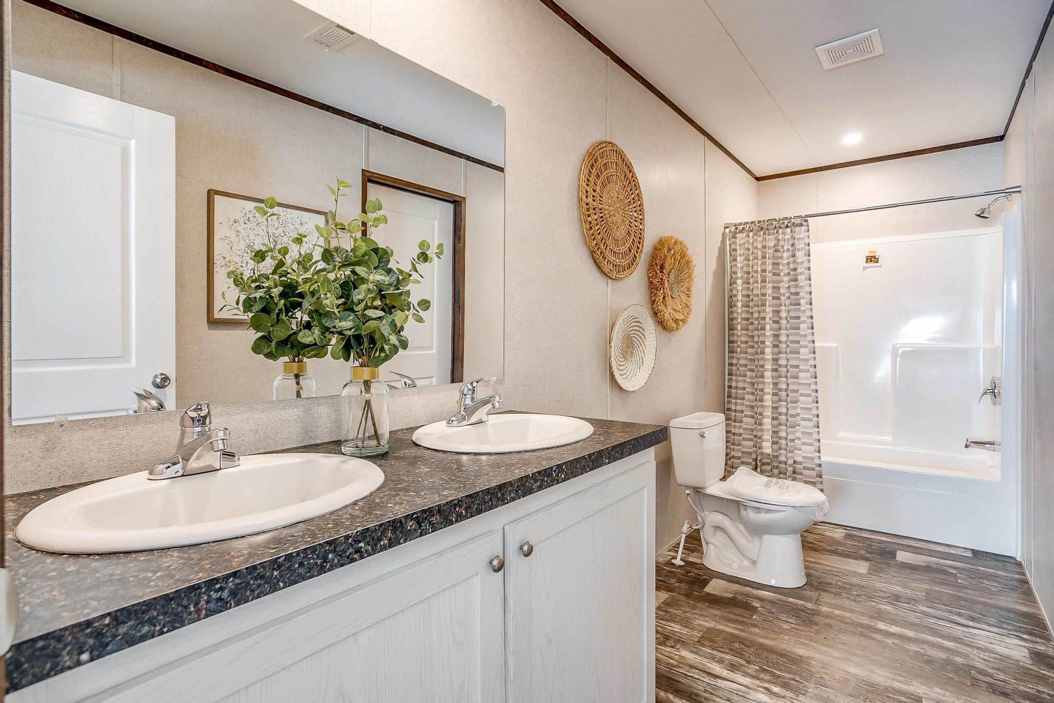 Customizable manufactured home in 