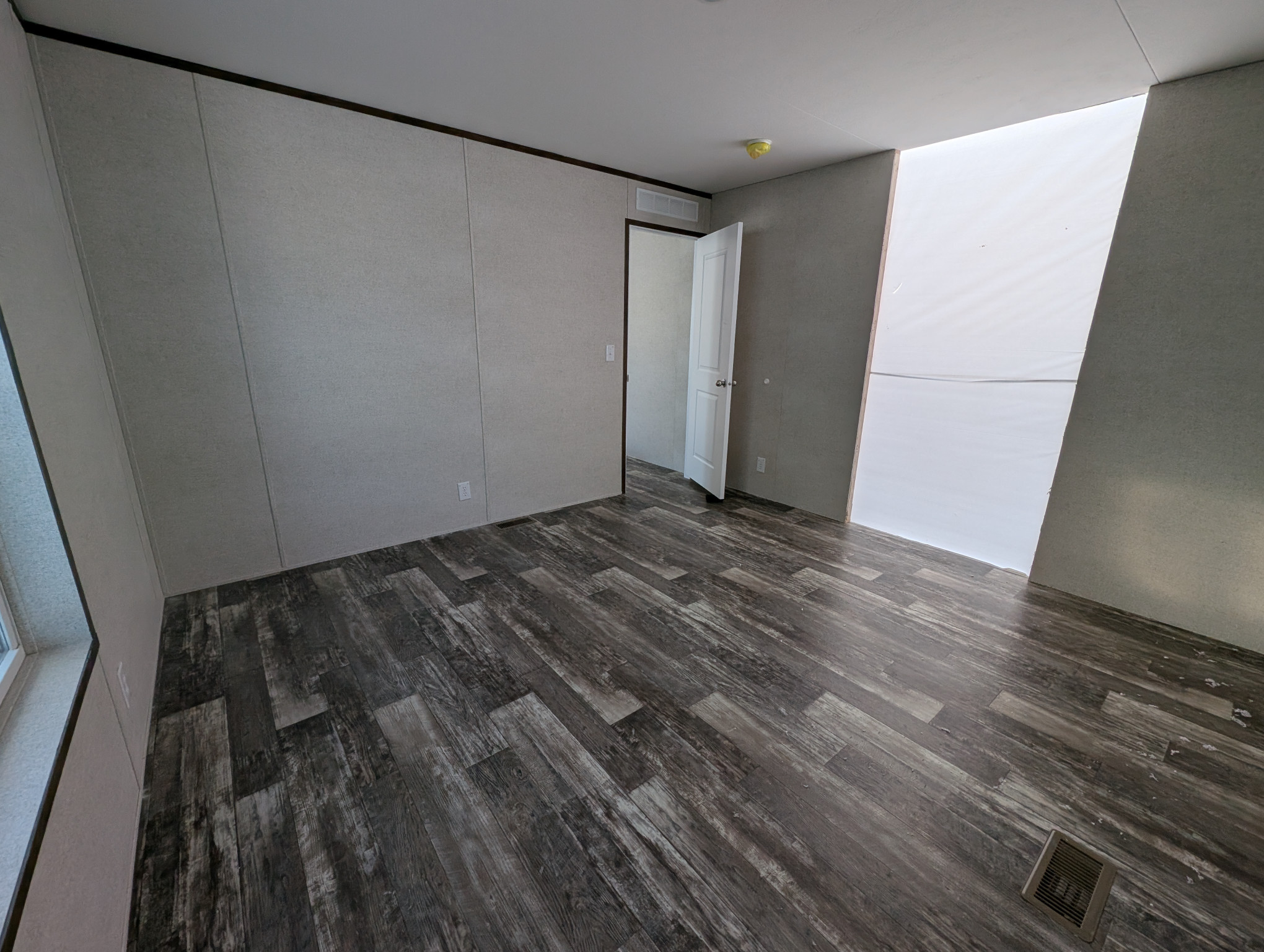 Modern mobile home with financing in 