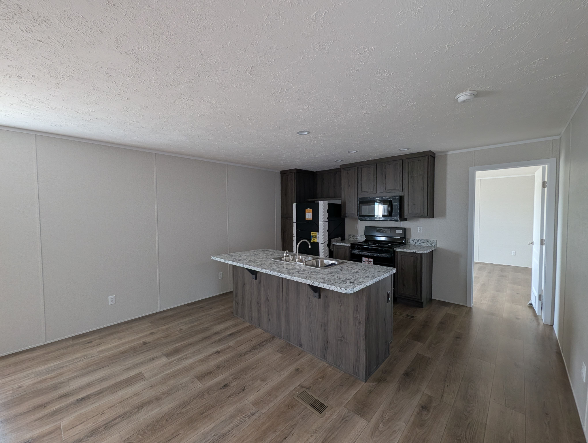 Family sized double wide home in 