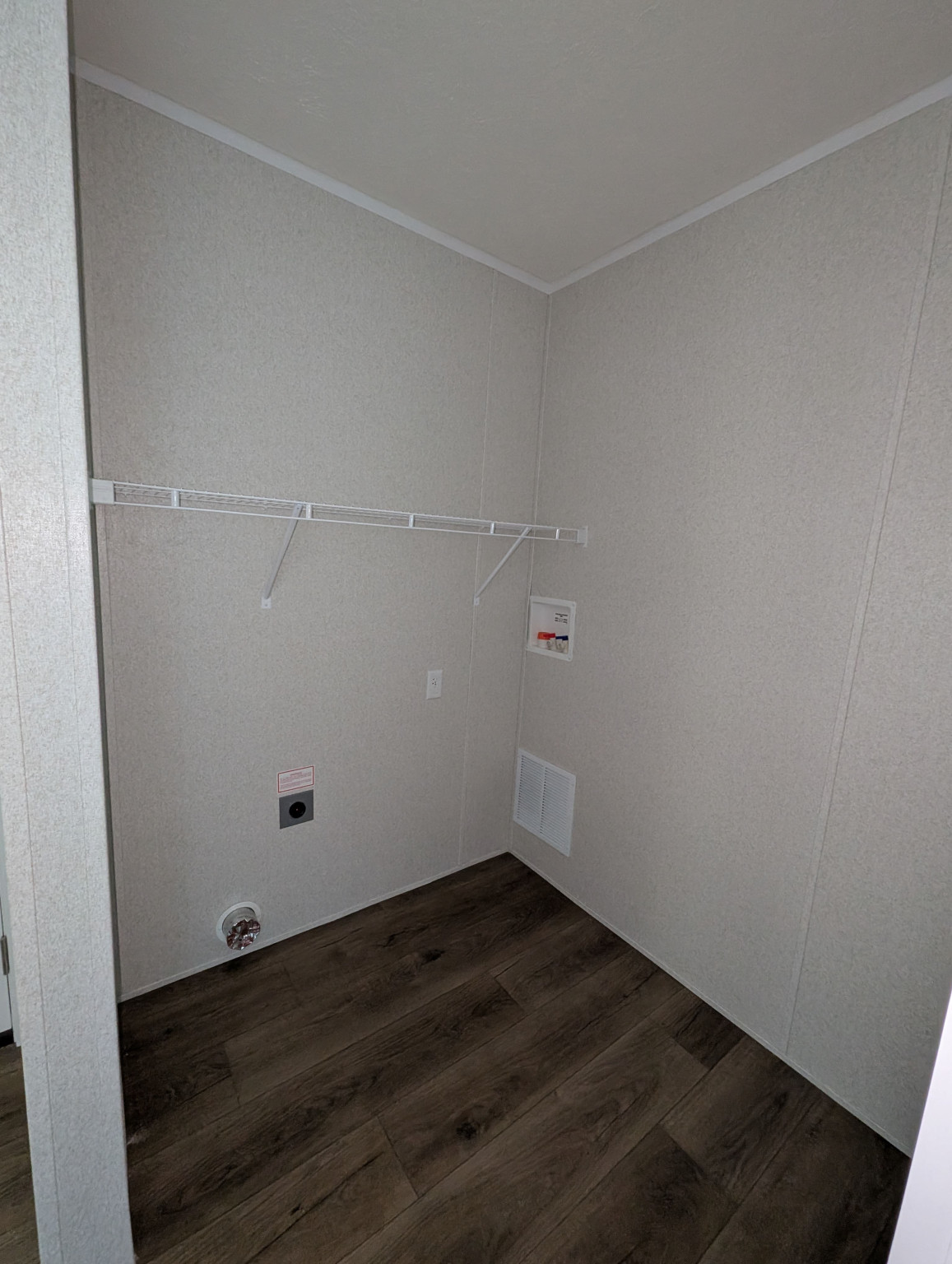 Modern mobile home with financing in 